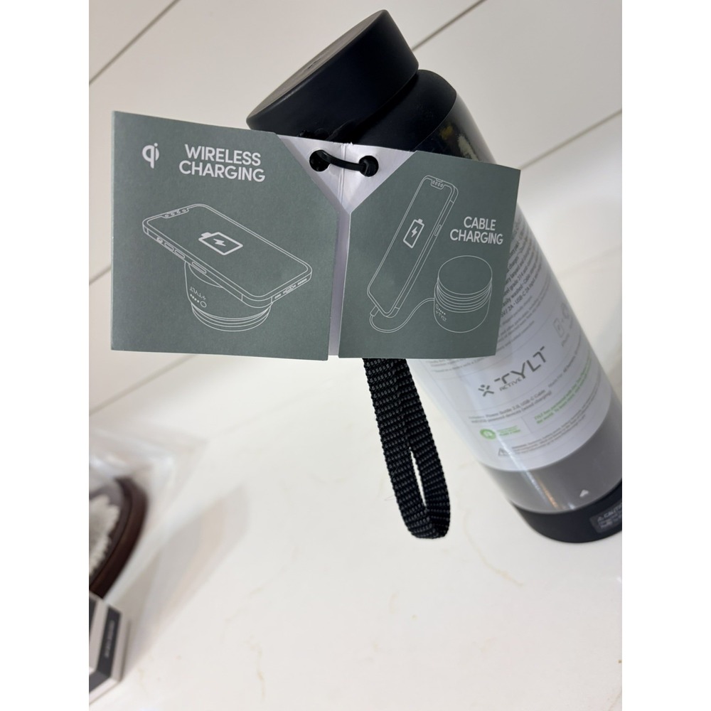 TYLT Bottle 2.0 Hydration Bottle with Power Bank and Wireless Charger PWRBTL24BK - Picture 3 of 4